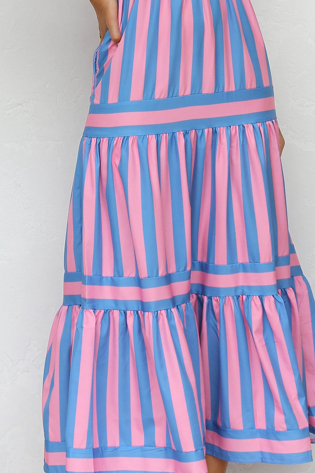 Milly - Vestido Longo Elegante Listrado