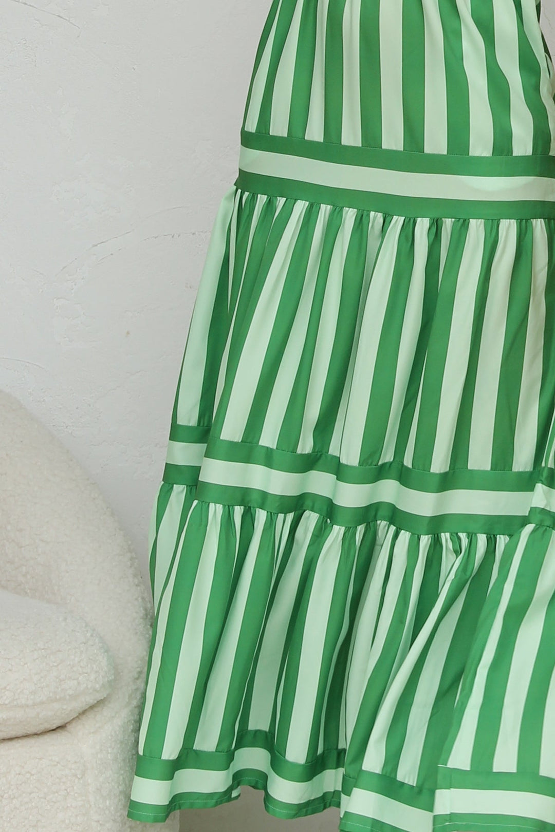Milly - Vestido Longo Elegante Listrado