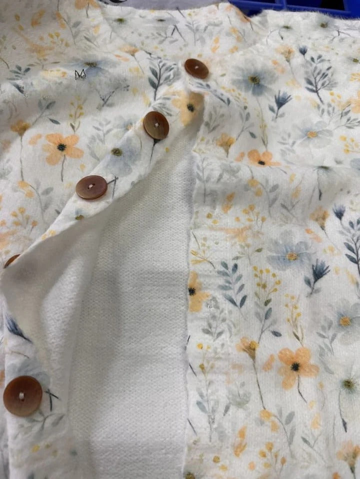 Bristal - Cardigan Floral Cozy Meadows com Botões