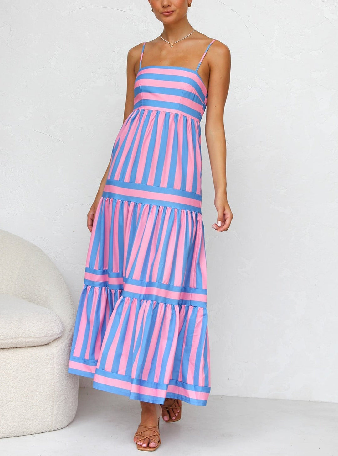 Milly - Vestido Longo Elegante Listrado