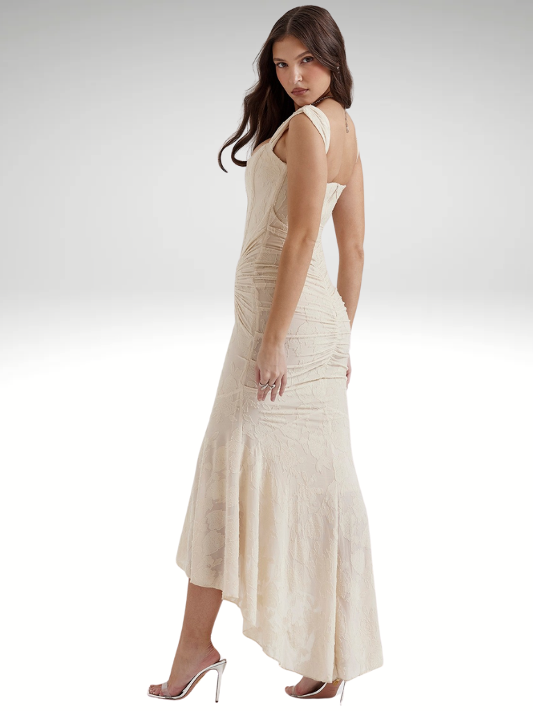 VESTIDO SEREIA EM RENDA LUXUOSA