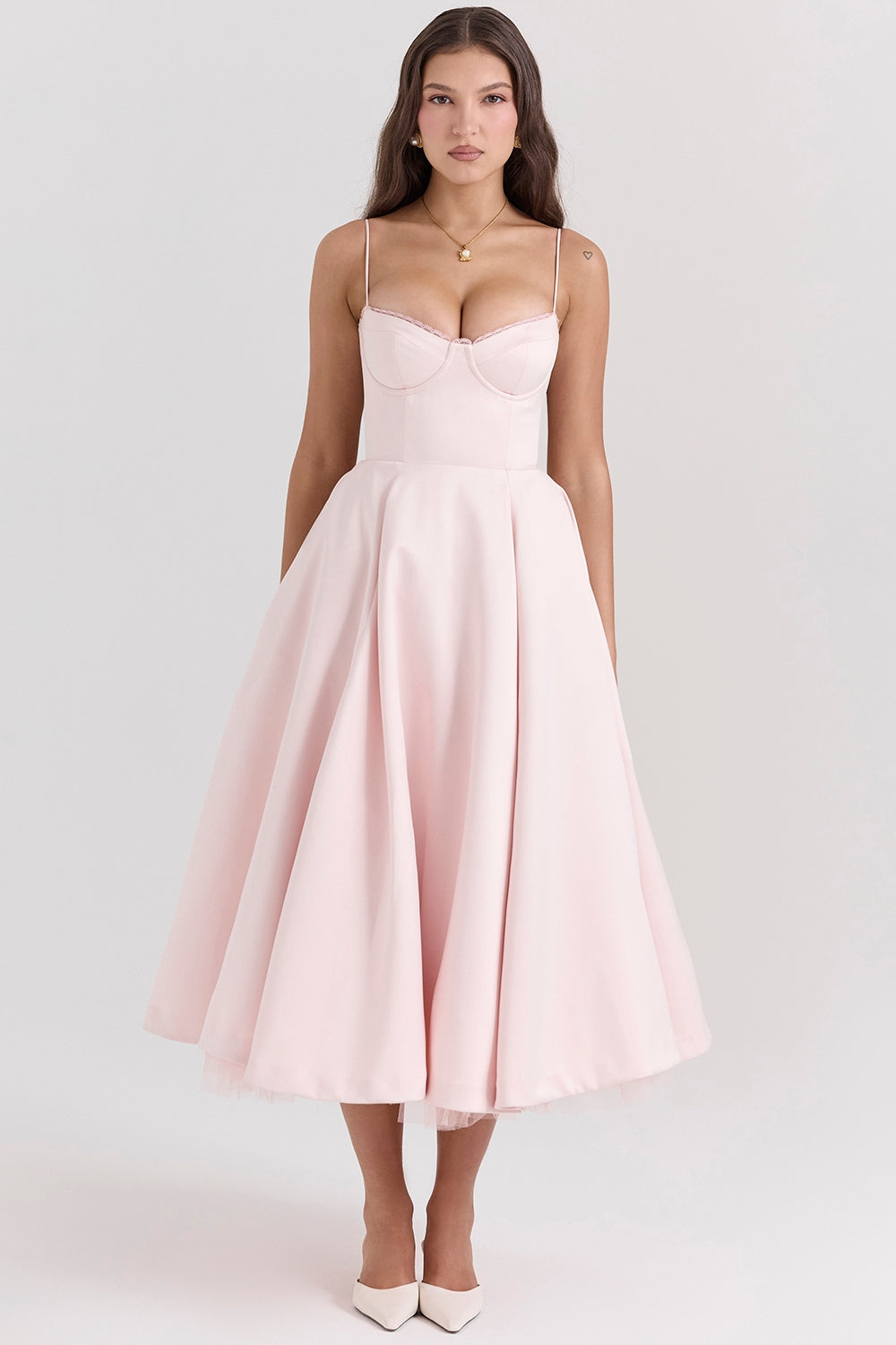 Cynthia - Vestido Midi Elegante de Tule