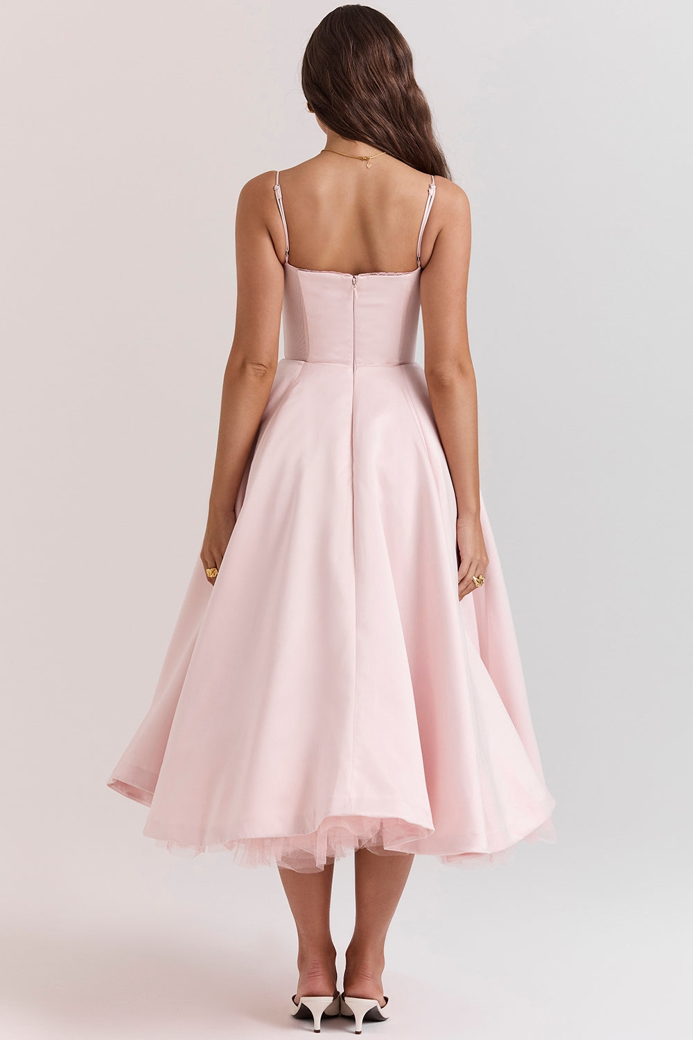 Cynthia - Vestido Midi Elegante de Tule