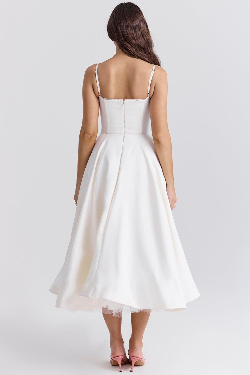 Cynthia - Vestido Midi Elegante de Tule