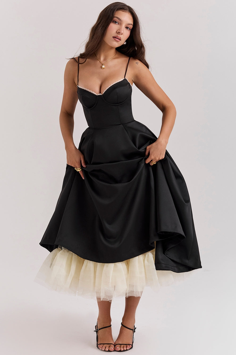 Cynthia - Vestido Midi Elegante de Tule