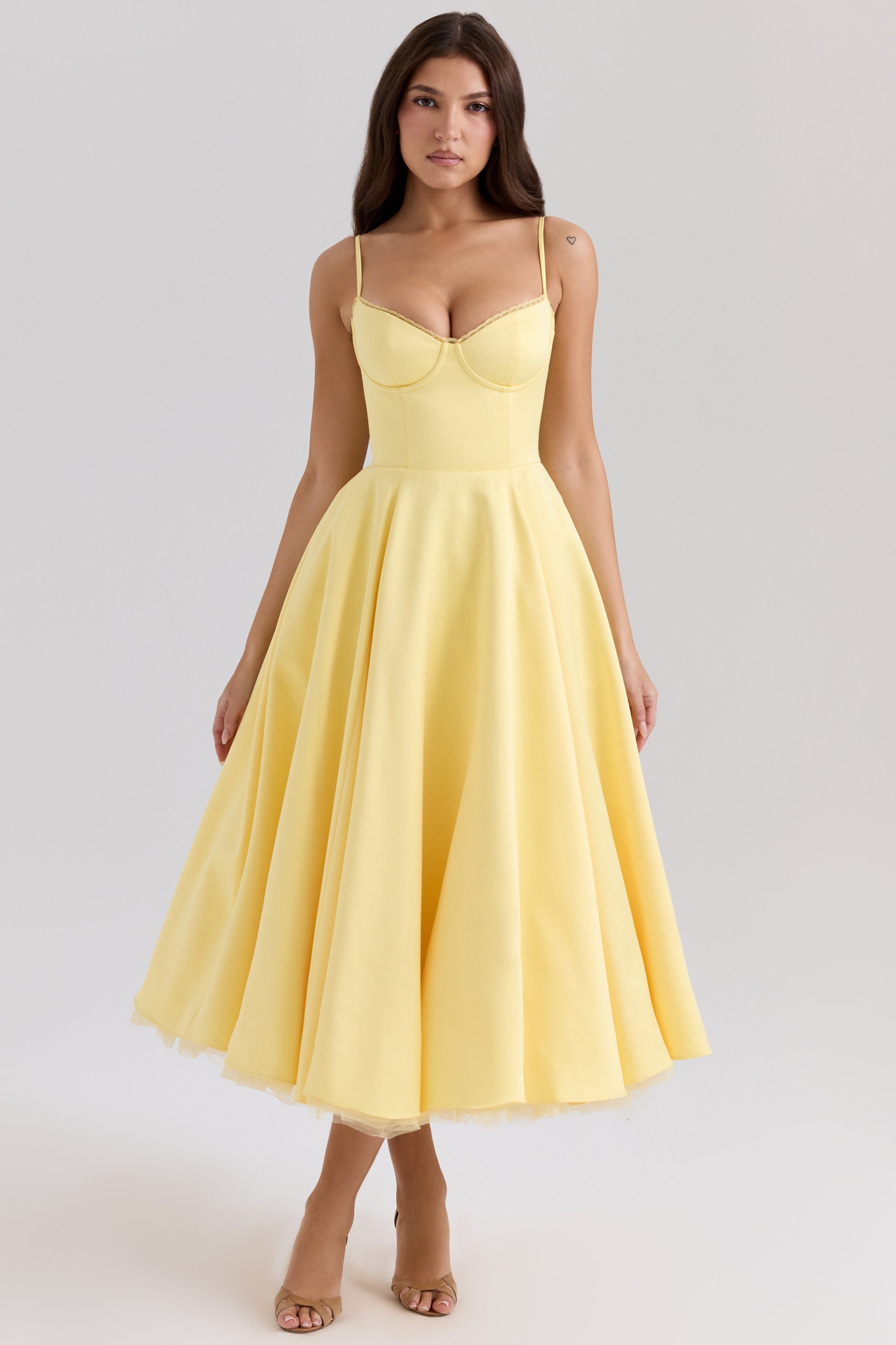 Cynthia - Vestido Midi Elegante de Tule