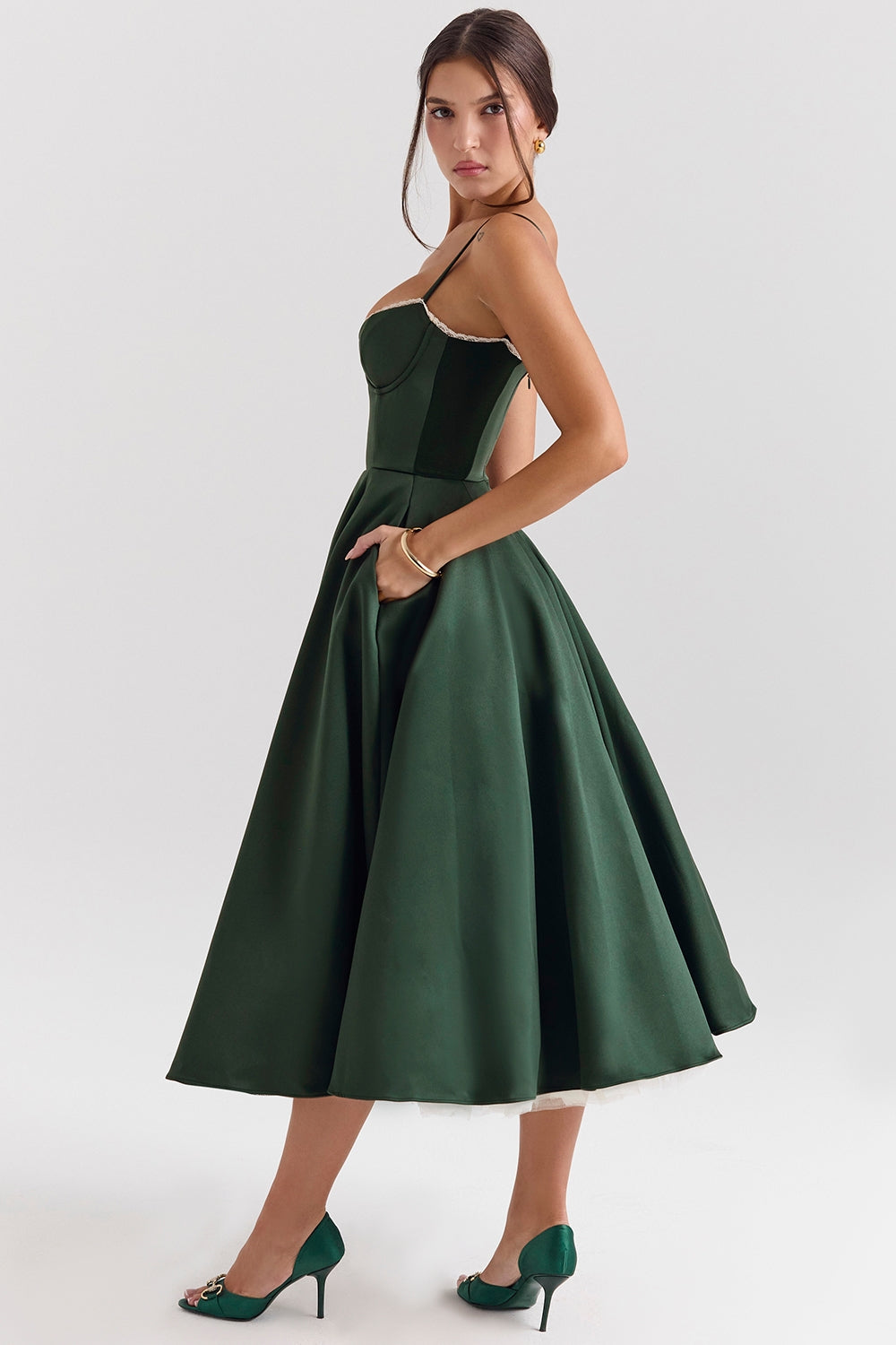 Cynthia - Vestido Midi Elegante de Tule